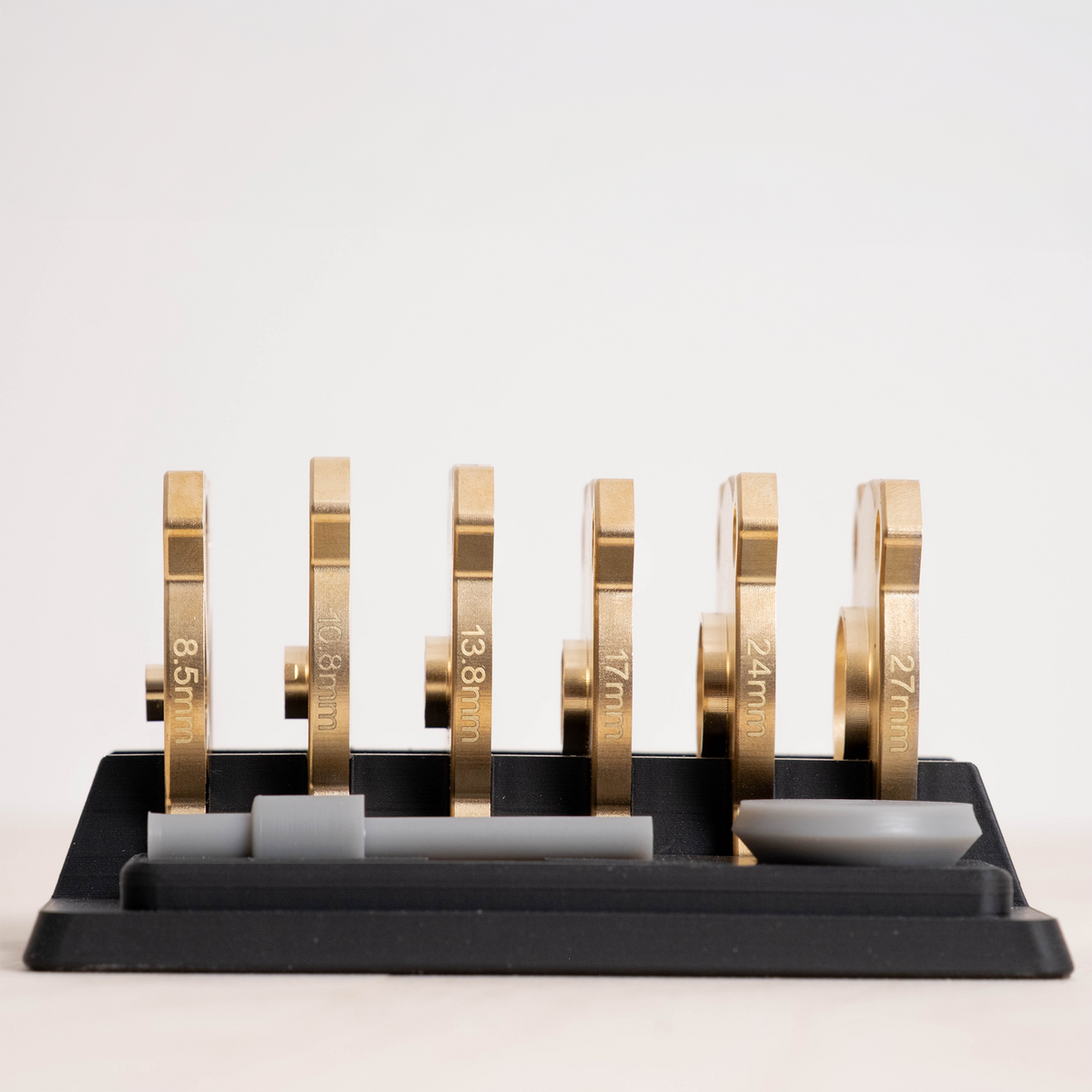 Guide bushing size set