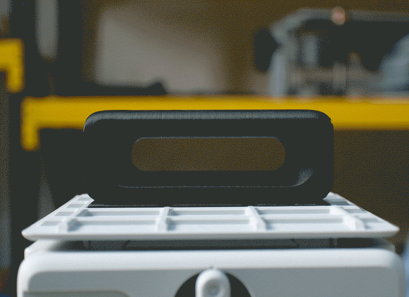 VAULT ergonomic handle