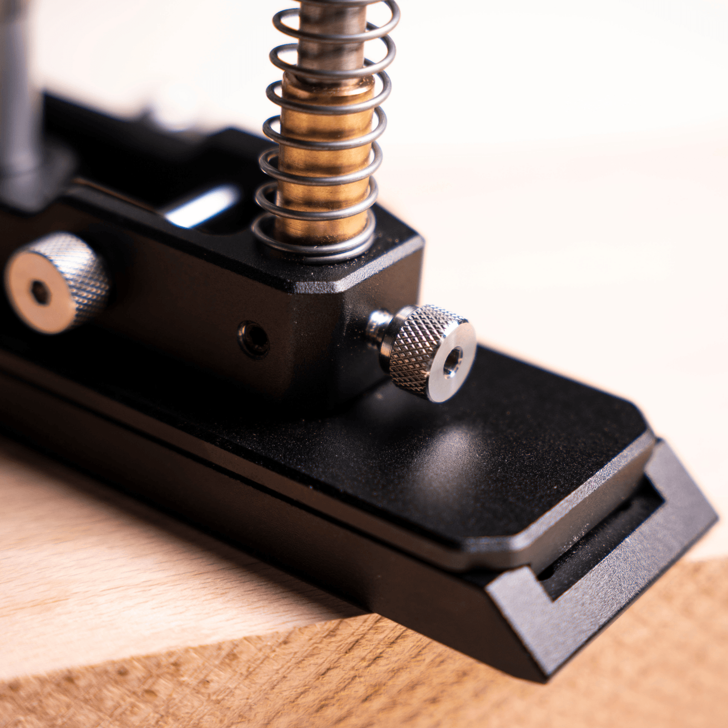 Multifunctional Edge Guide with Micro Adjustment || Physical Product