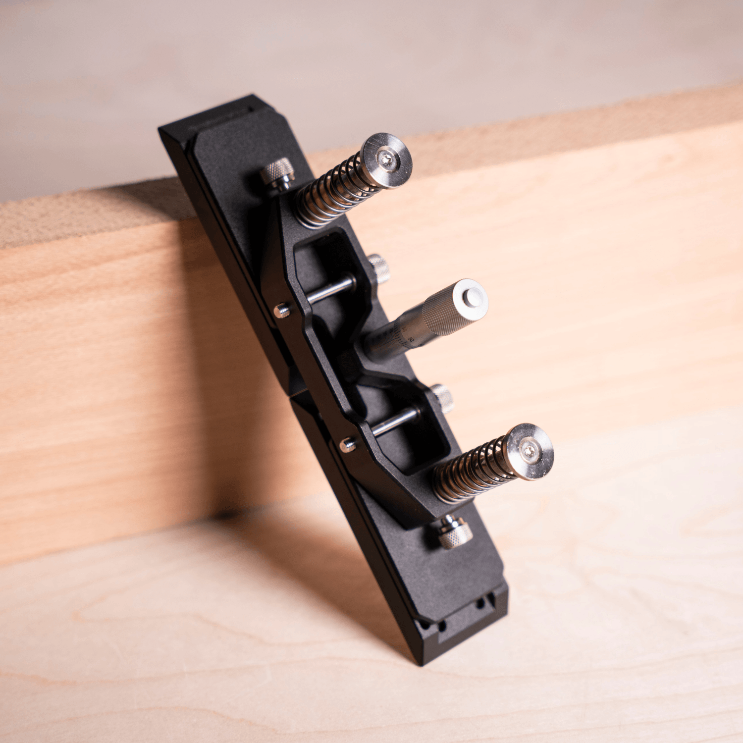 Multifunctional Edge Guide with Micro Adjustment || Physical Product